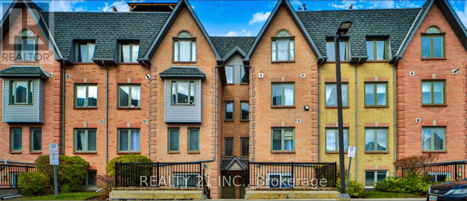 1036 - 75 WELDRICK ROAD E, Richmond Hill, Ontario