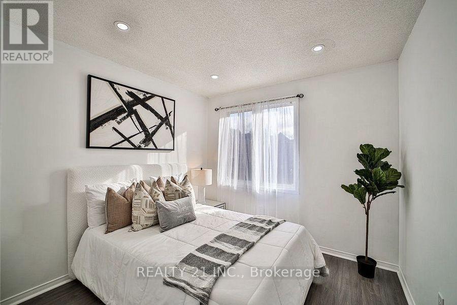 1036 - 75 Weldrick Road E, Richmond Hill, Ontario  L4C 0H9 - Photo 23 - N12494156