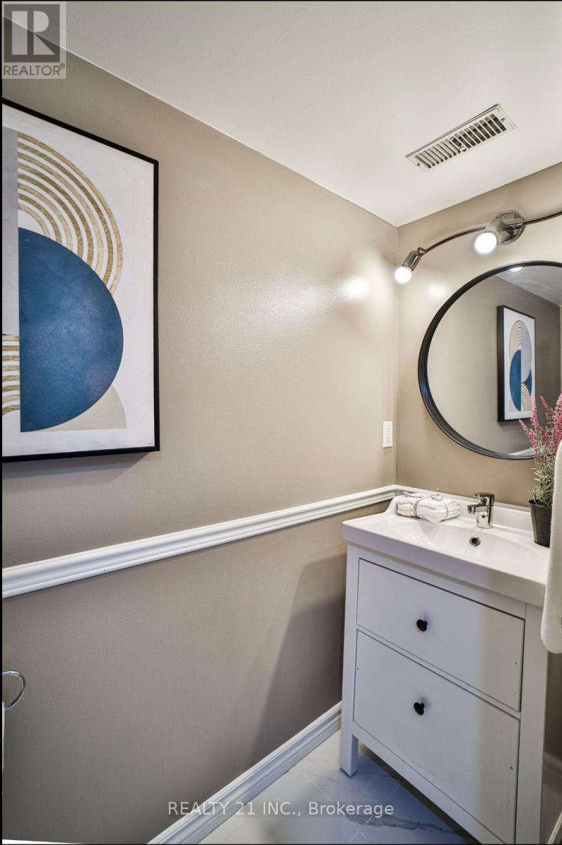 1036 - 75 Weldrick Road E, Richmond Hill, Ontario  L4C 0H9 - Photo 30 - N12494156