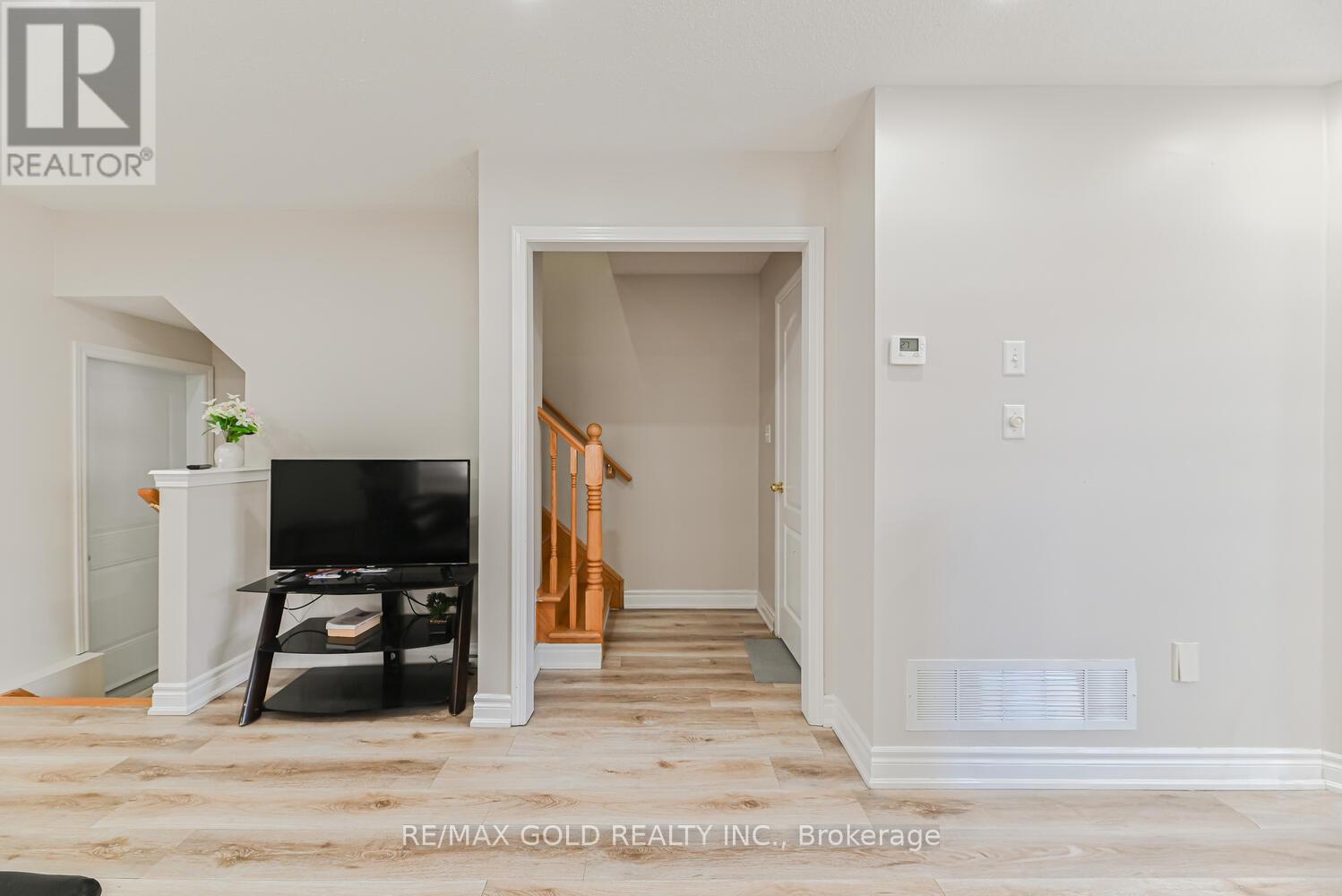 17 Levida Street, Brampton, Ontario  L6P 2Y6 - Photo 12 - W12494114