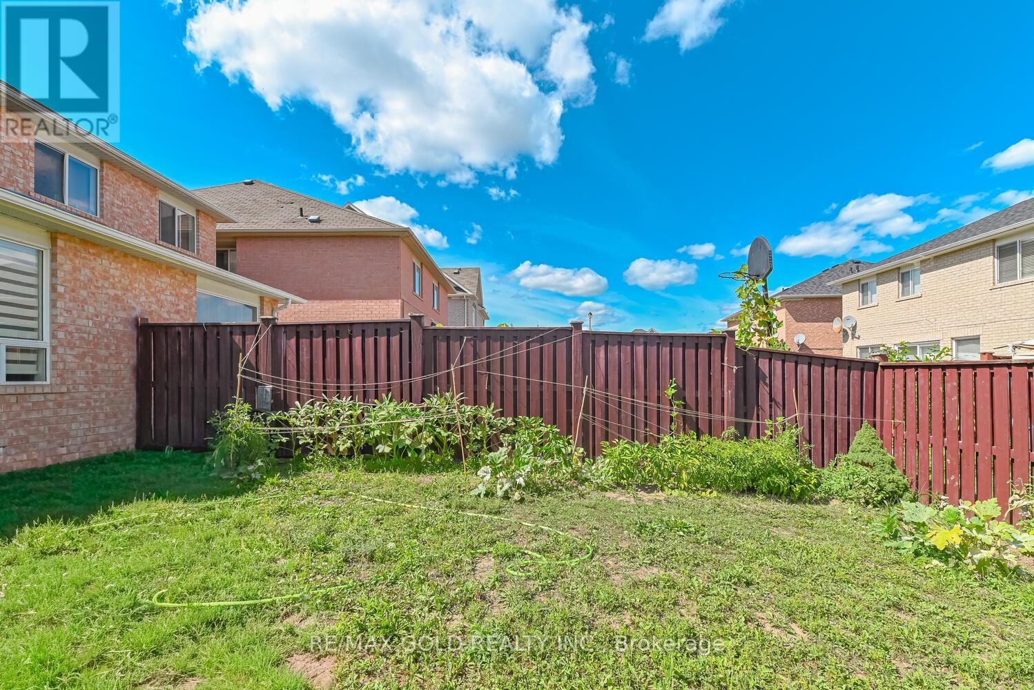 17 Levida Street, Brampton, Ontario  L6P 2Y6 - Photo 34 - W12494114