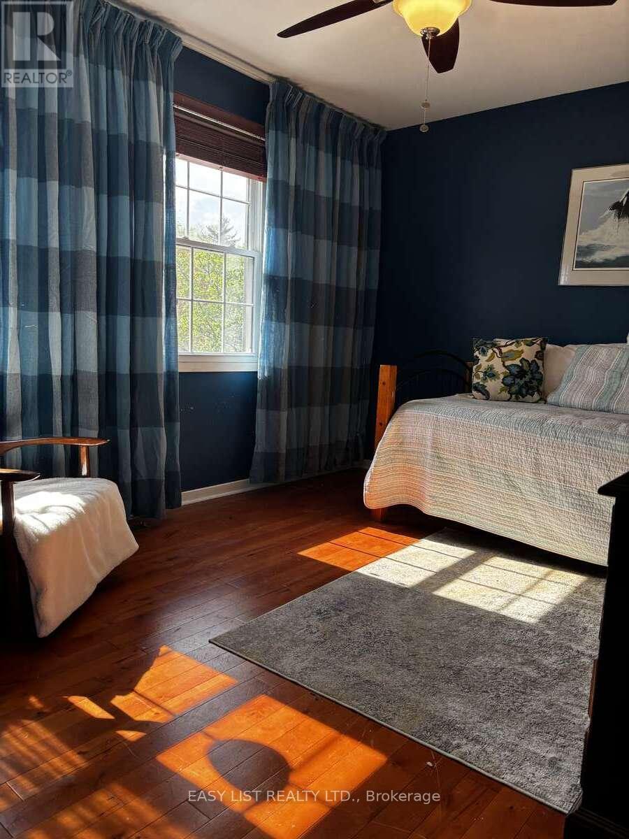 6942 Barrisdale Drive, Mississauga, Ontario  L5N 2H4 - Photo 23 - W12494118