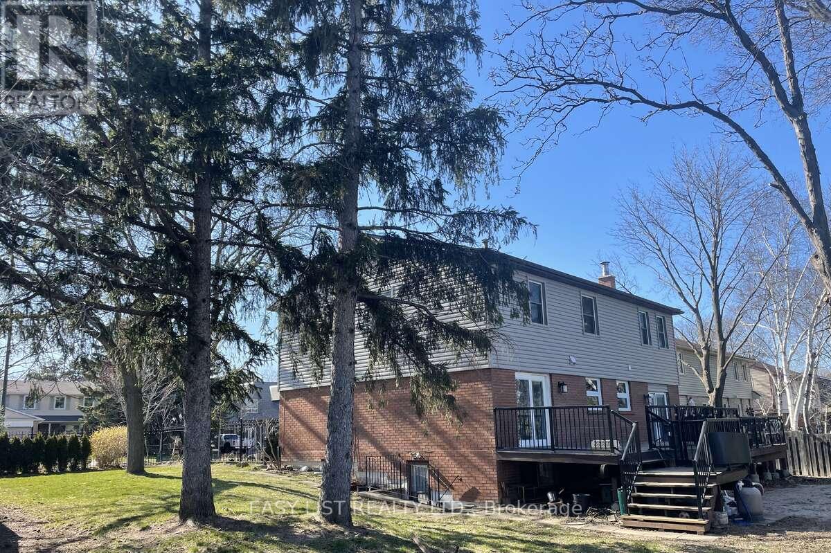 6942 Barrisdale Drive, Mississauga, Ontario  L5N 2H4 - Photo 40 - W12494118