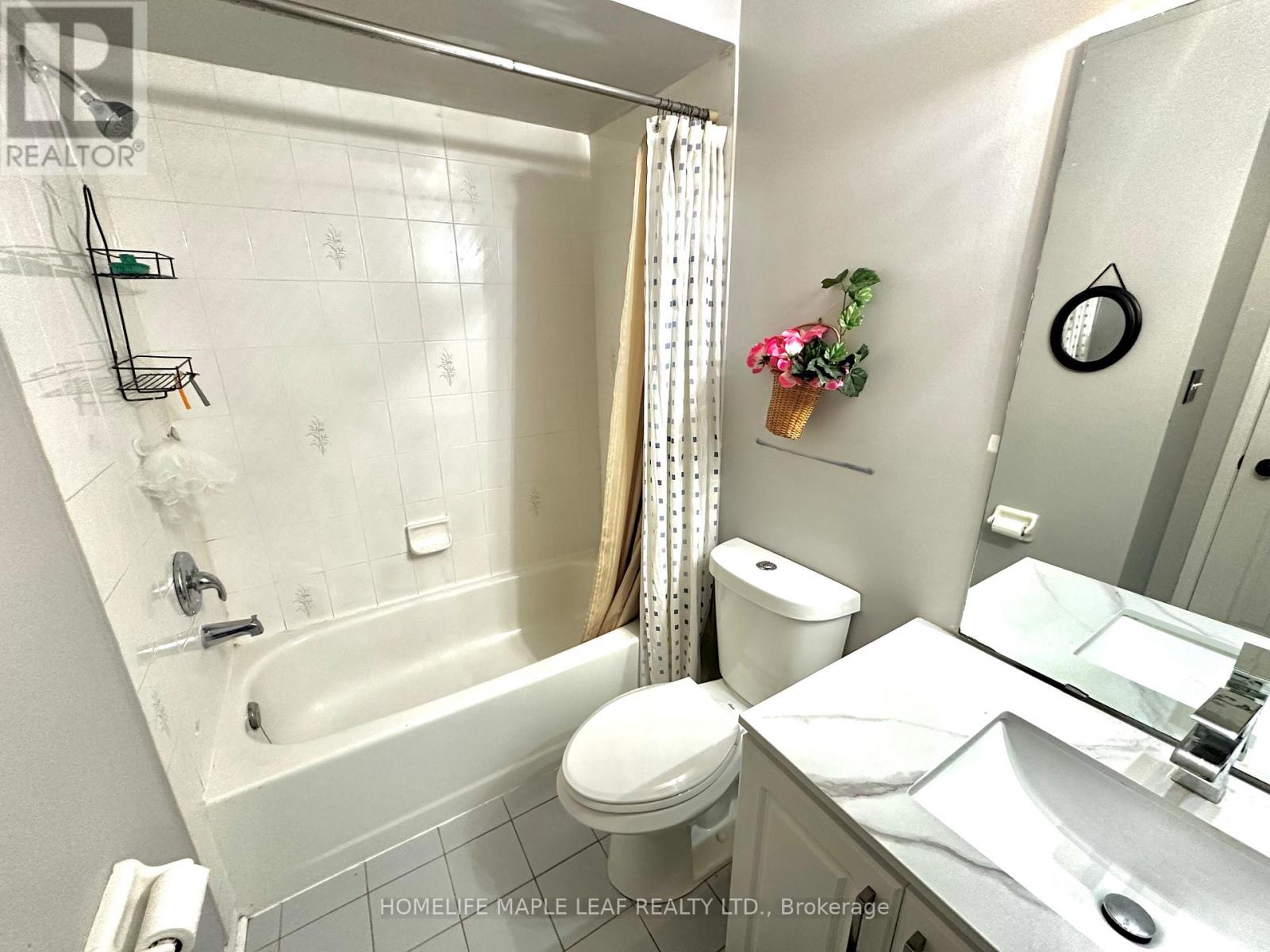 41 Woodstream Avenue E, Brampton, Ontario  L6R 1N7 - Photo 20 - W12494128