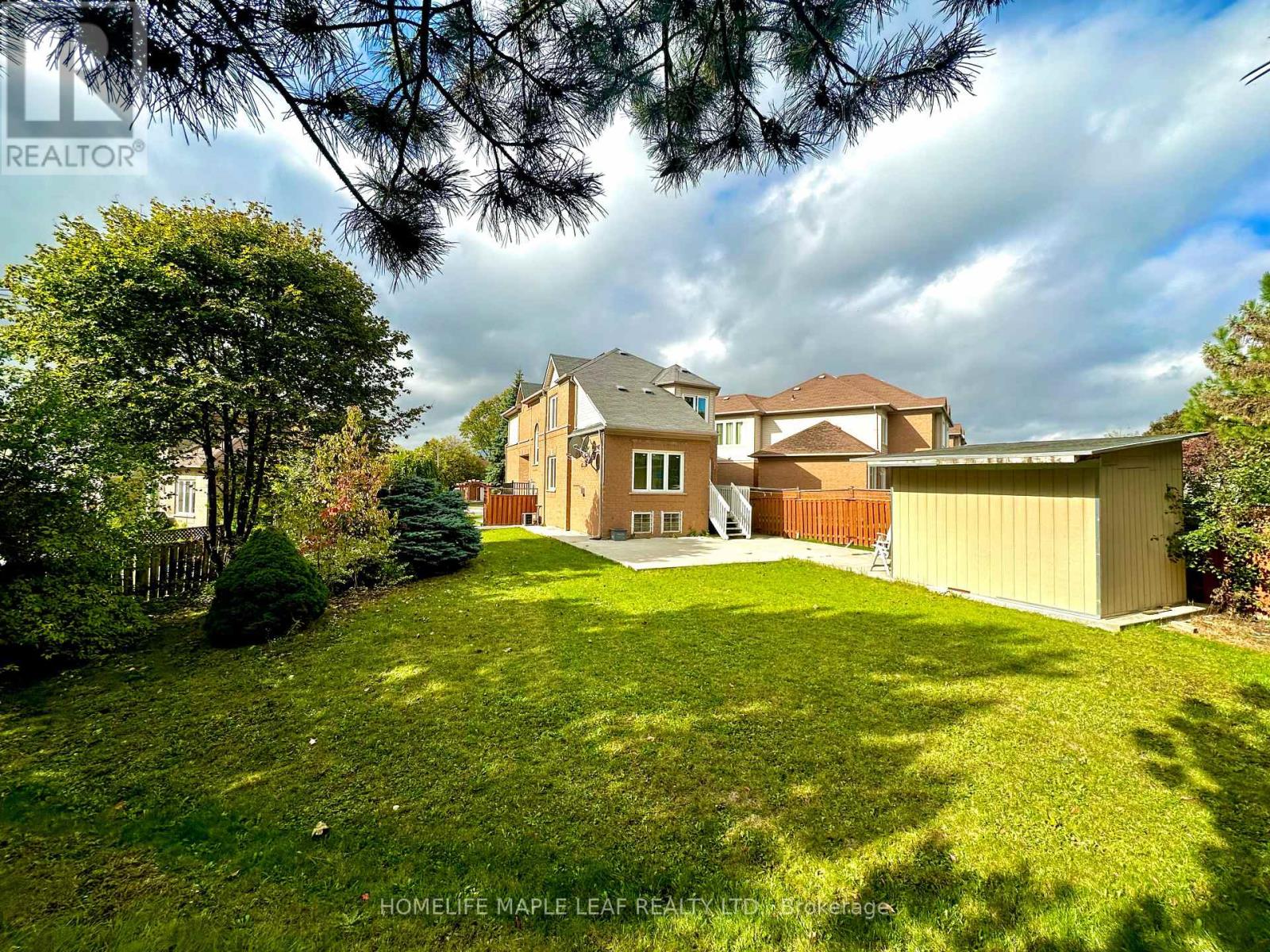 41 Woodstream Avenue E, Brampton, Ontario  L6R 1N7 - Photo 33 - W12494128