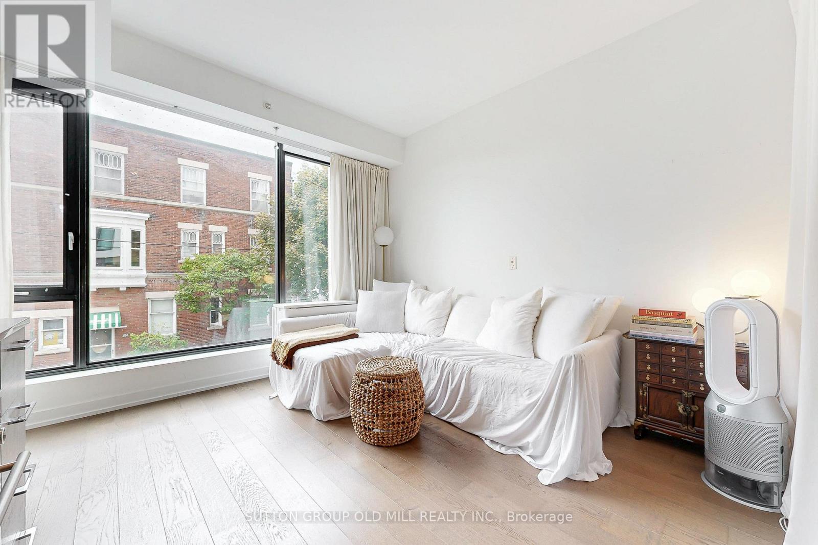 201 - 530 Indian Grove, Toronto (Junction Area), Ontario  M6P 0B3 - Photo 15 - W12494154