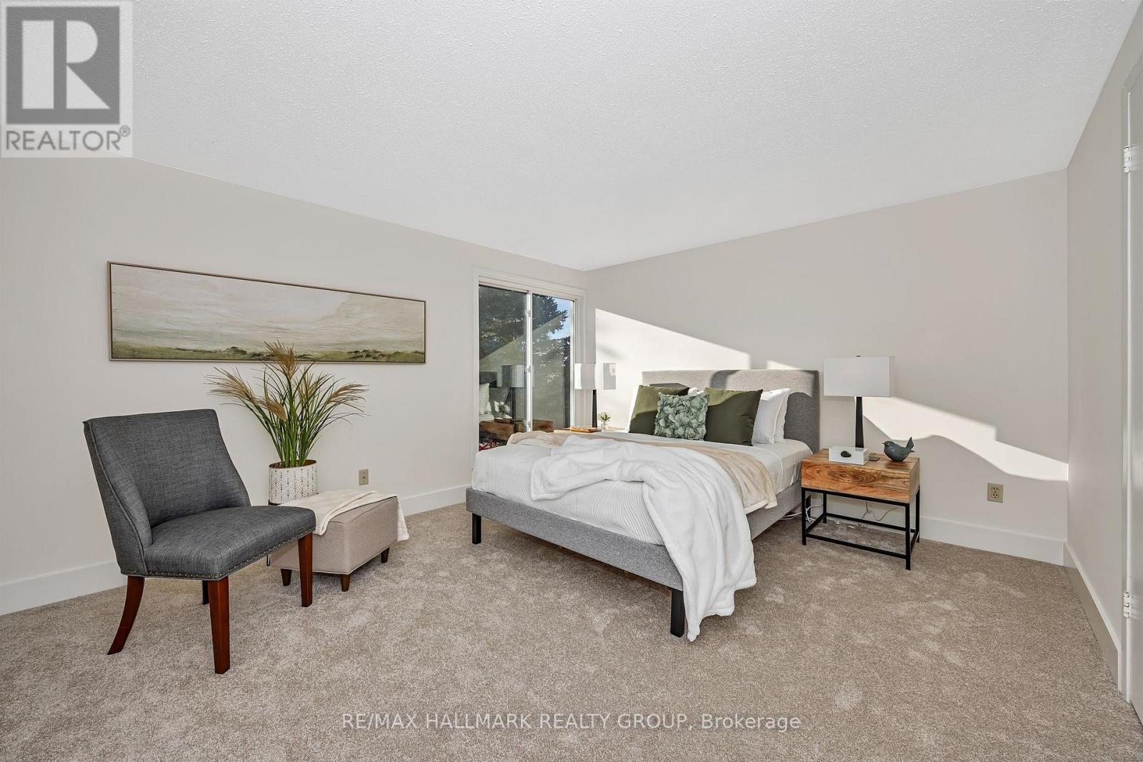 698 Malibu Terrace, Ottawa, Ontario  K2C 3T8 - Photo 22 - X12494194