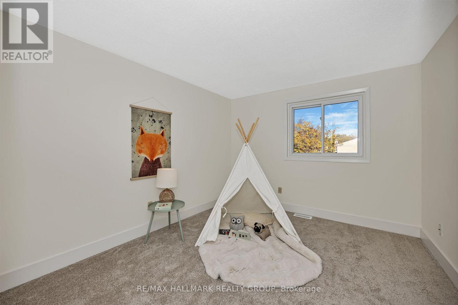 698 Malibu Terrace, Ottawa, Ontario  K2C 3T8 - Photo 25 - X12494194