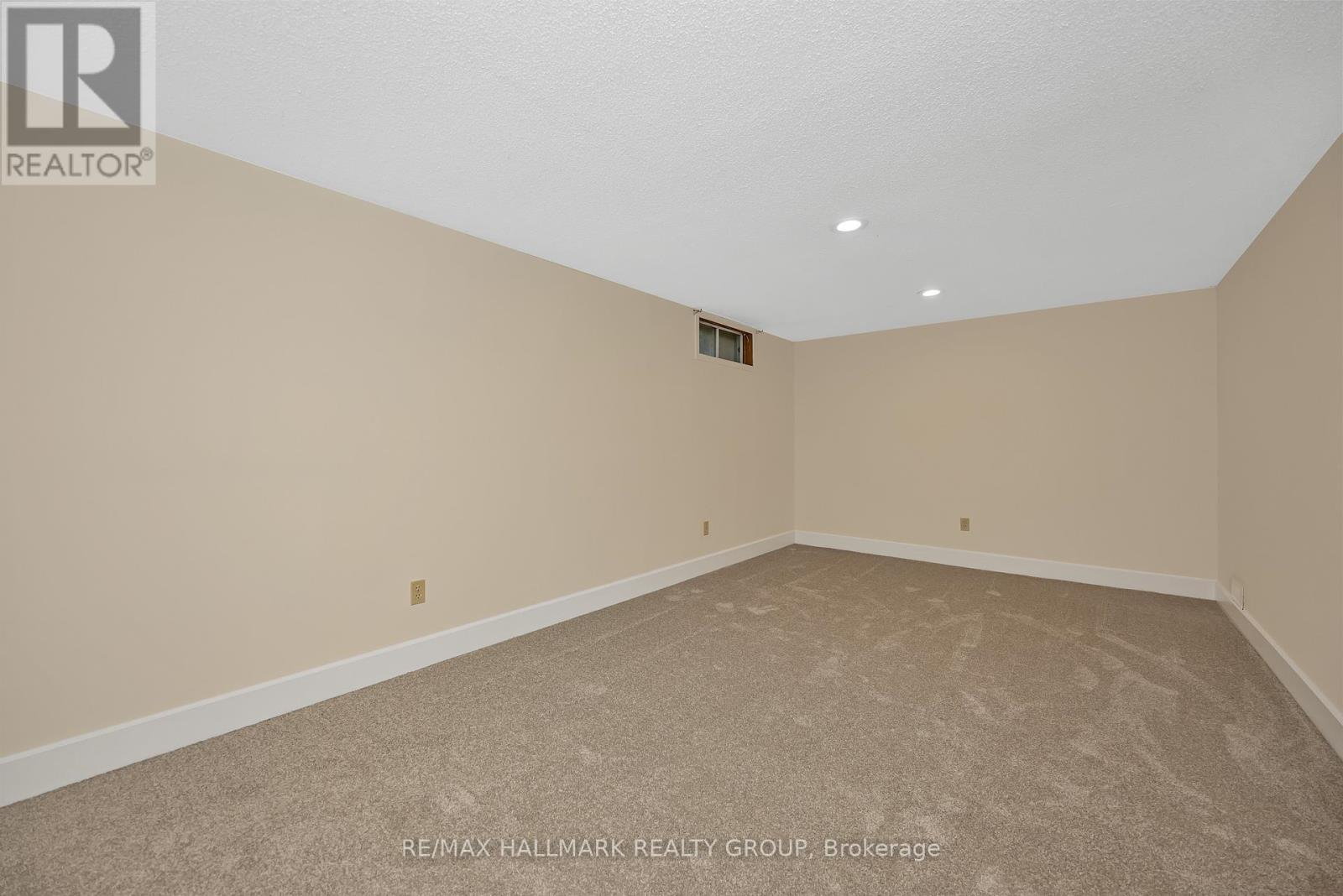 698 Malibu Terrace, Ottawa, Ontario  K2C 3T8 - Photo 35 - X12494194