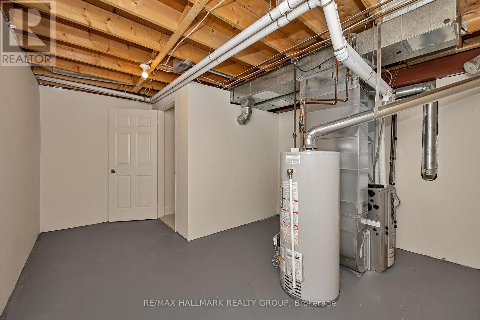 698 Malibu Terrace, Ottawa, Ontario  K2C 3T8 - Photo 40 - X12494194