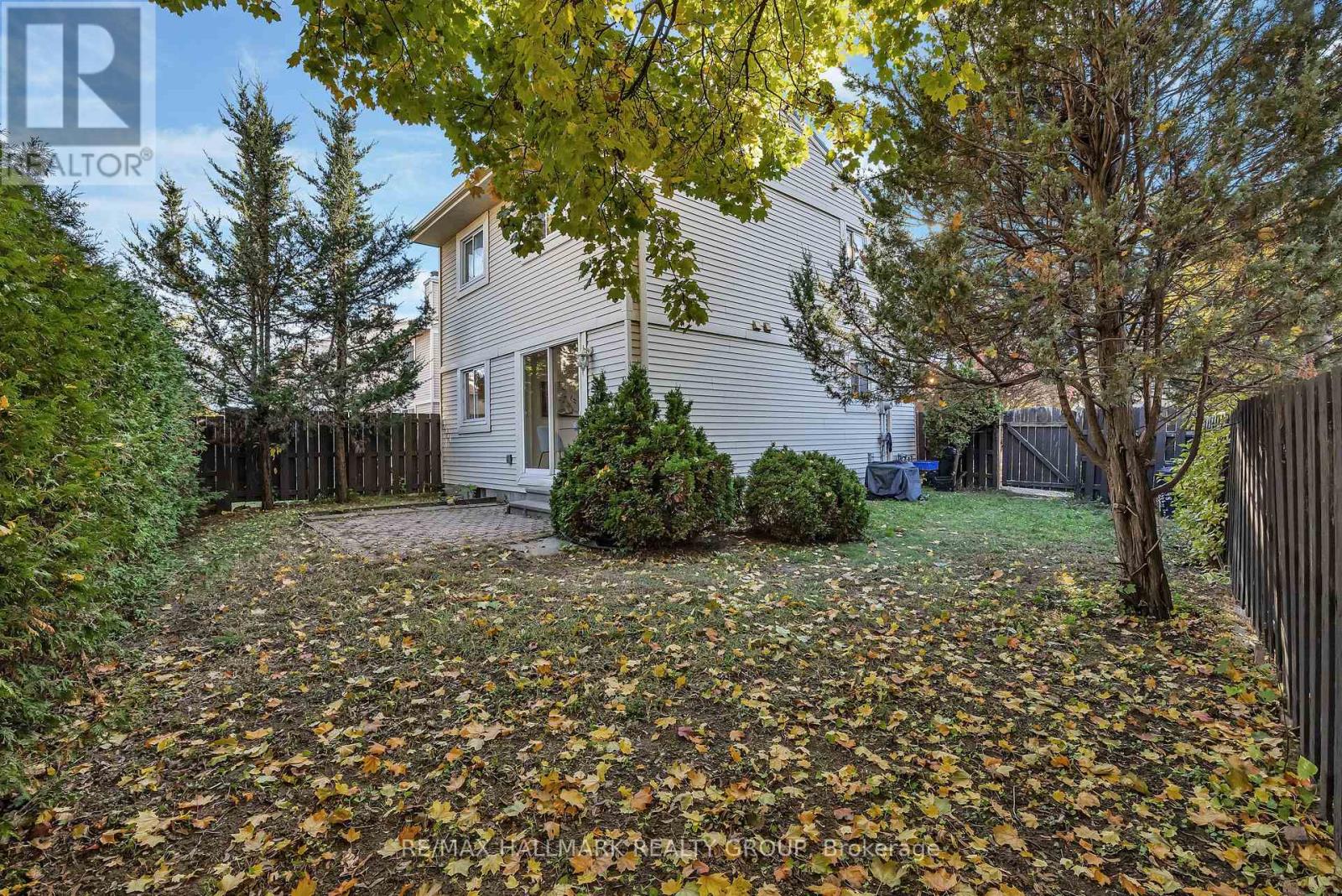 698 Malibu Terrace, Ottawa, Ontario  K2C 3T8 - Photo 43 - X12494194