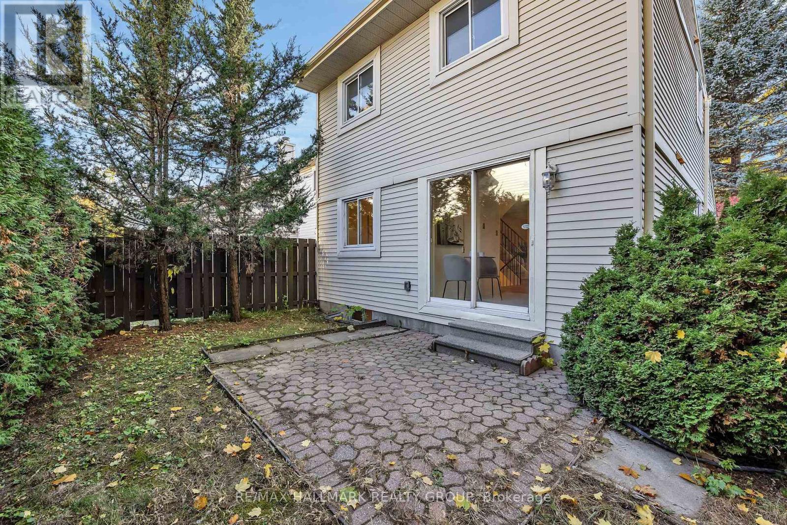 698 Malibu Terrace, Ottawa, Ontario  K2C 3T8 - Photo 44 - X12494194