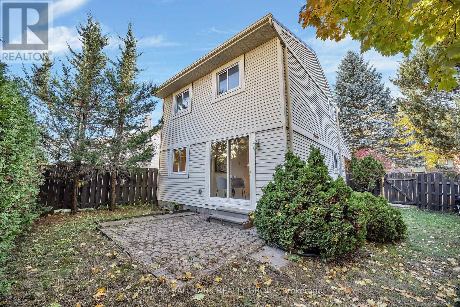 698 Malibu Terrace, Ottawa, Ontario  K2C 3T8 - Photo 47 - X12494194