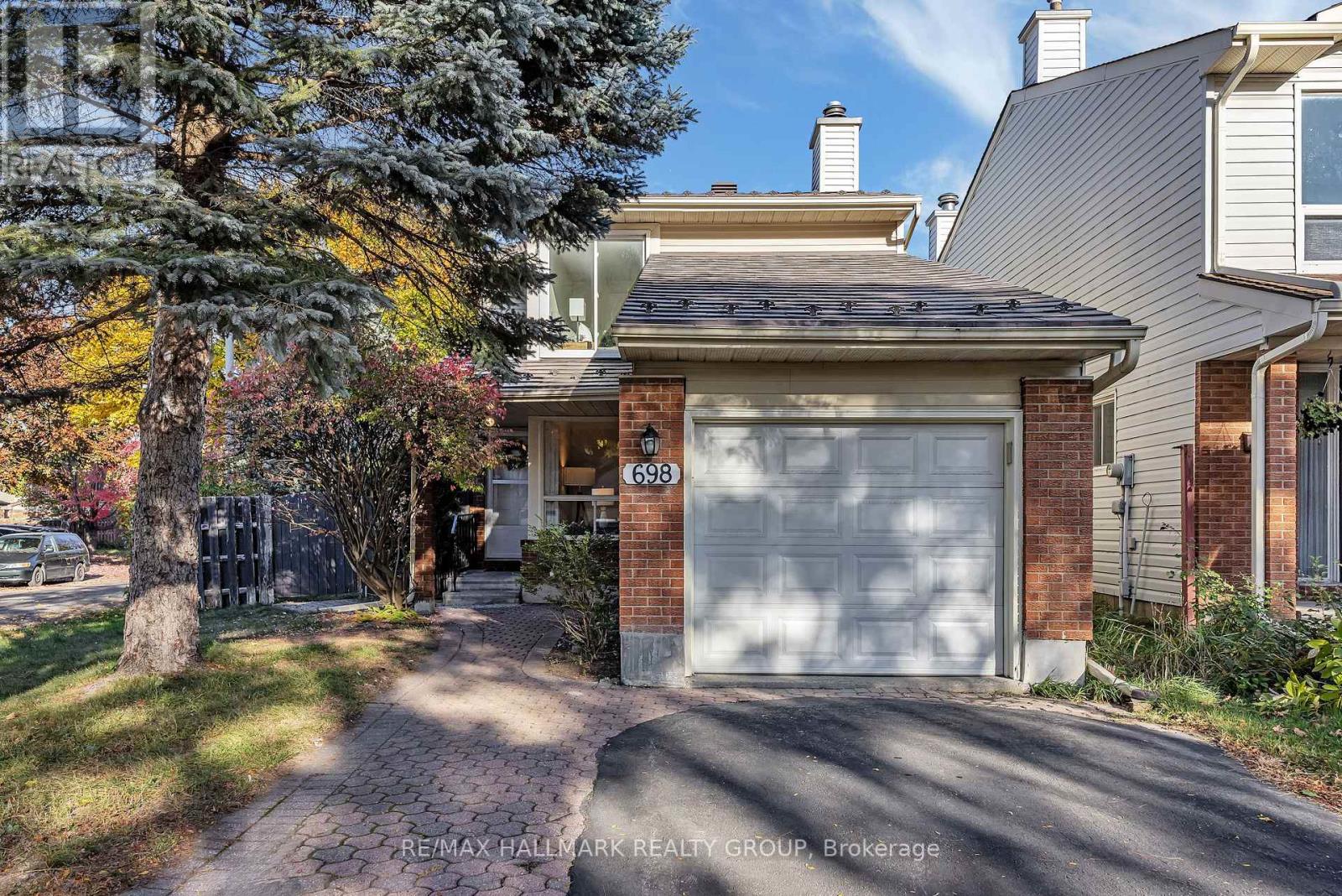 698 Malibu Terrace, Ottawa, Ontario  K2C 3T8 - Photo 7 - X12494194