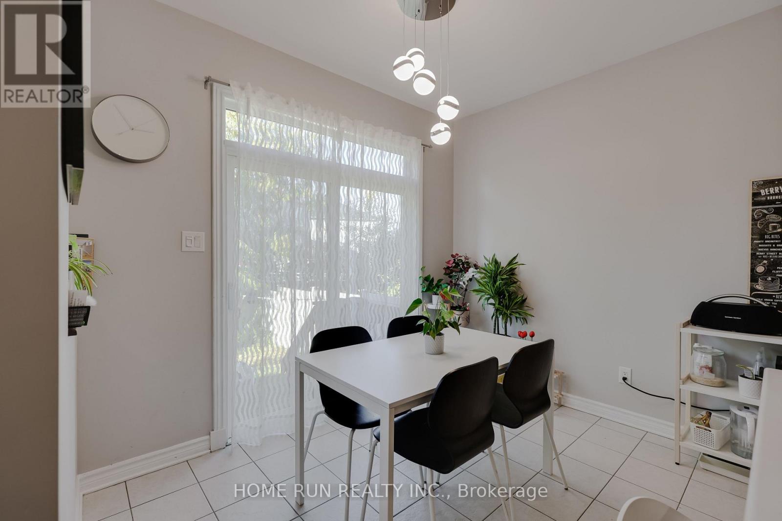 190 Keyrock Drive, Ottawa, Ontario  K2T 0A9 - Photo 10 - X12494212