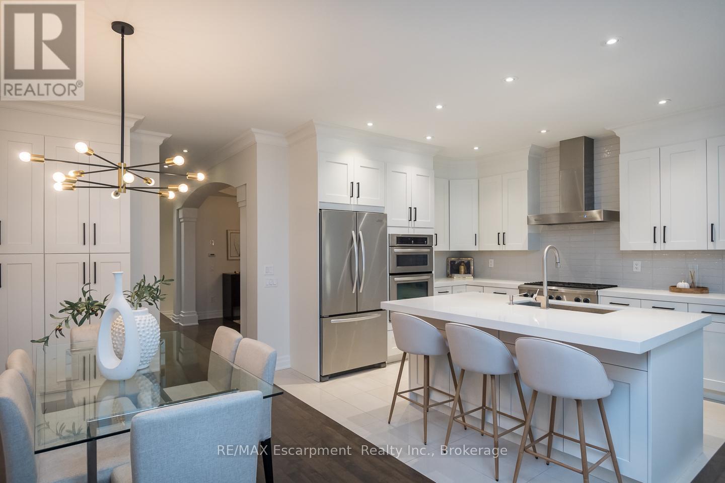 2334 Wuthering Heights Way, Oakville, Ontario  L6M 0E8 - Photo 15 - W12494216