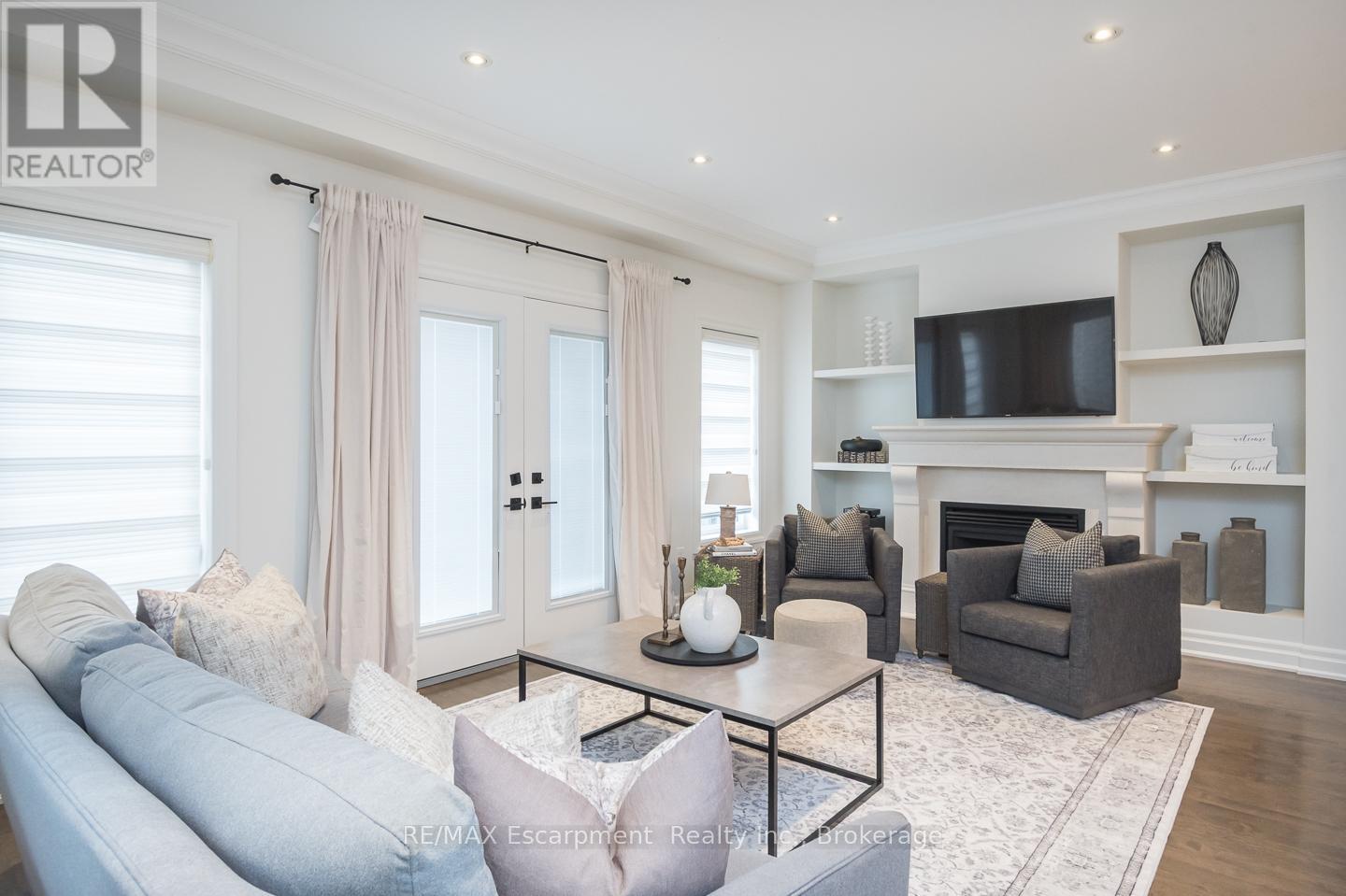 2334 Wuthering Heights Way, Oakville, Ontario  L6M 0E8 - Photo 20 - W12494216