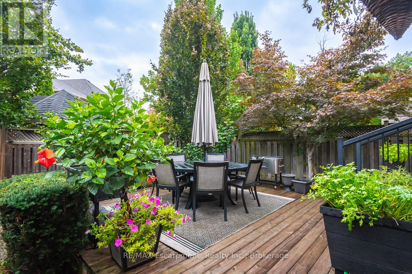 2334 Wuthering Heights Way, Oakville, Ontario  L6M 0E8 - Photo 45 - W12494216