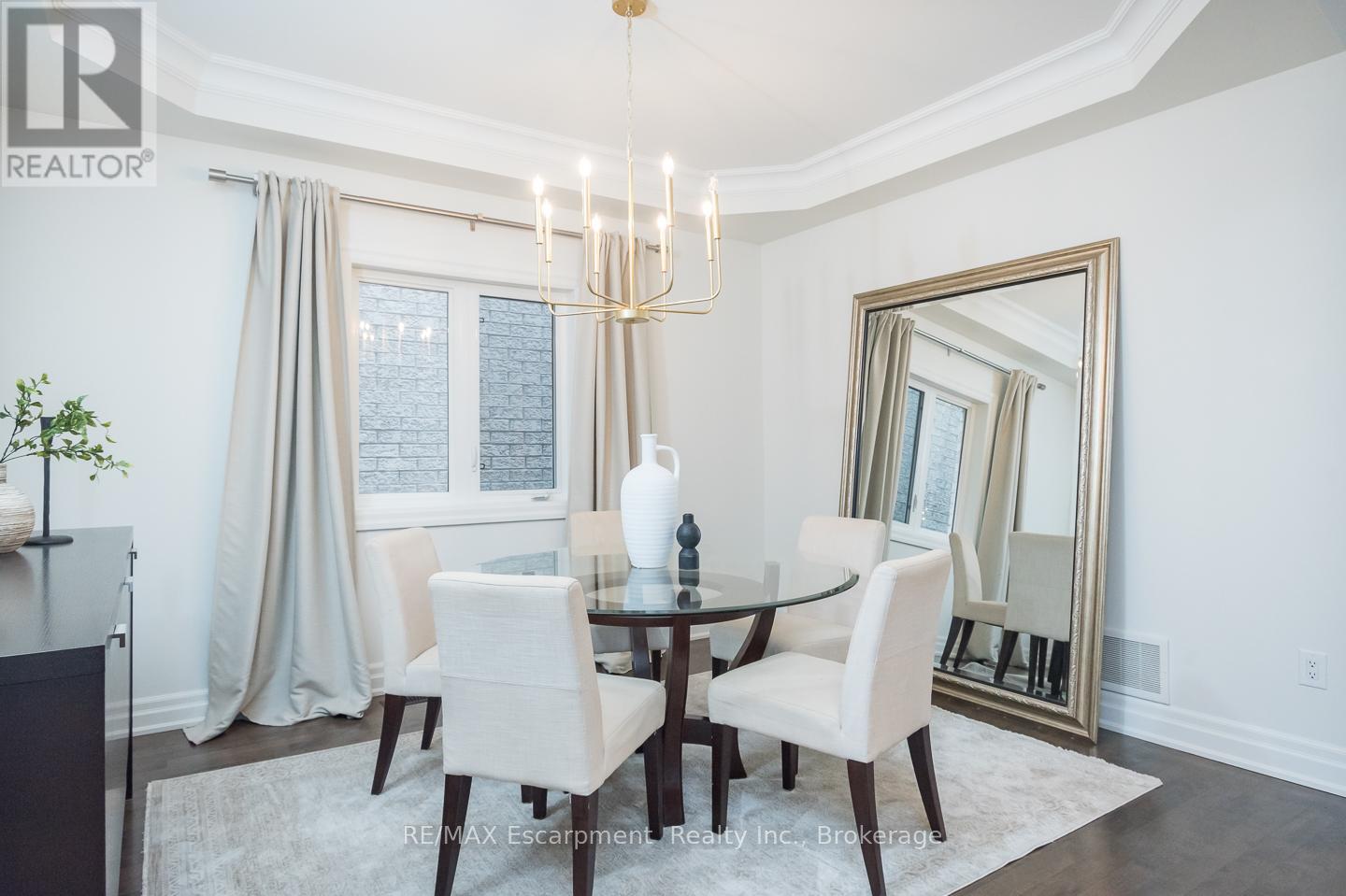 2334 Wuthering Heights Way, Oakville, Ontario  L6M 0E8 - Photo 7 - W12494216