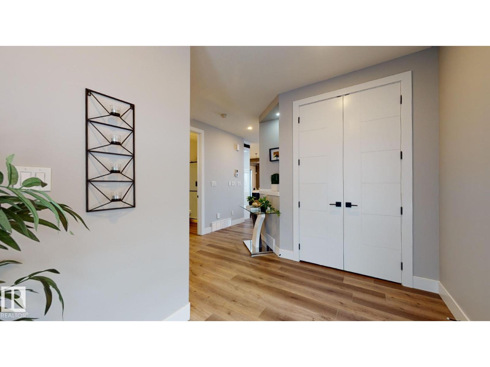 8450 Mayday Li Sw, Edmonton, Alberta  T6X 3G1 - Photo 2 - E4464130