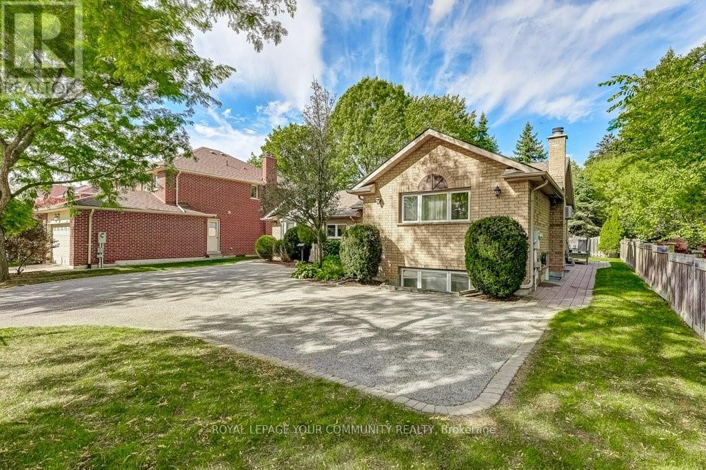 2 Rougecrest Drive, Markham, Ontario  L3P 3B6 - Photo 5 - N12465005