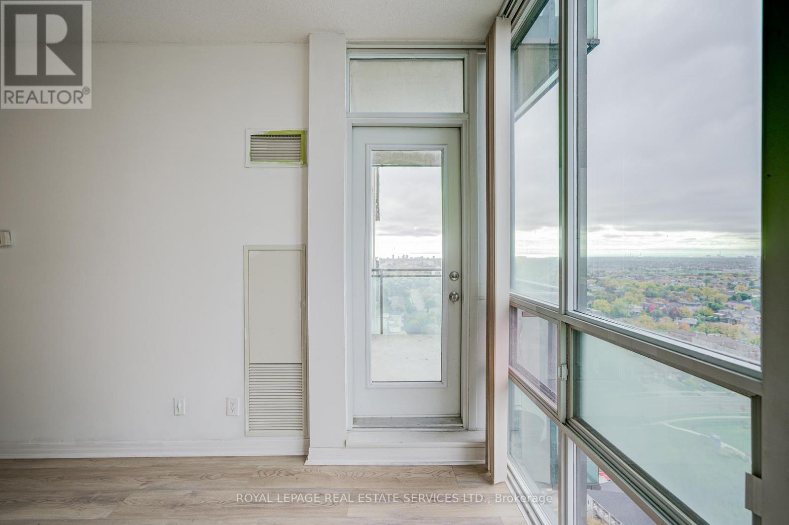 2708 - 3515 Kariya Drive, Mississauga, Ontario  L5B 0C1 - Photo 25 - W12494010