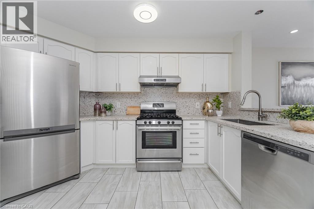 525 Chablis Drive, Waterloo, Ontario  N2T 2Y1 - Photo 10 - 40784601