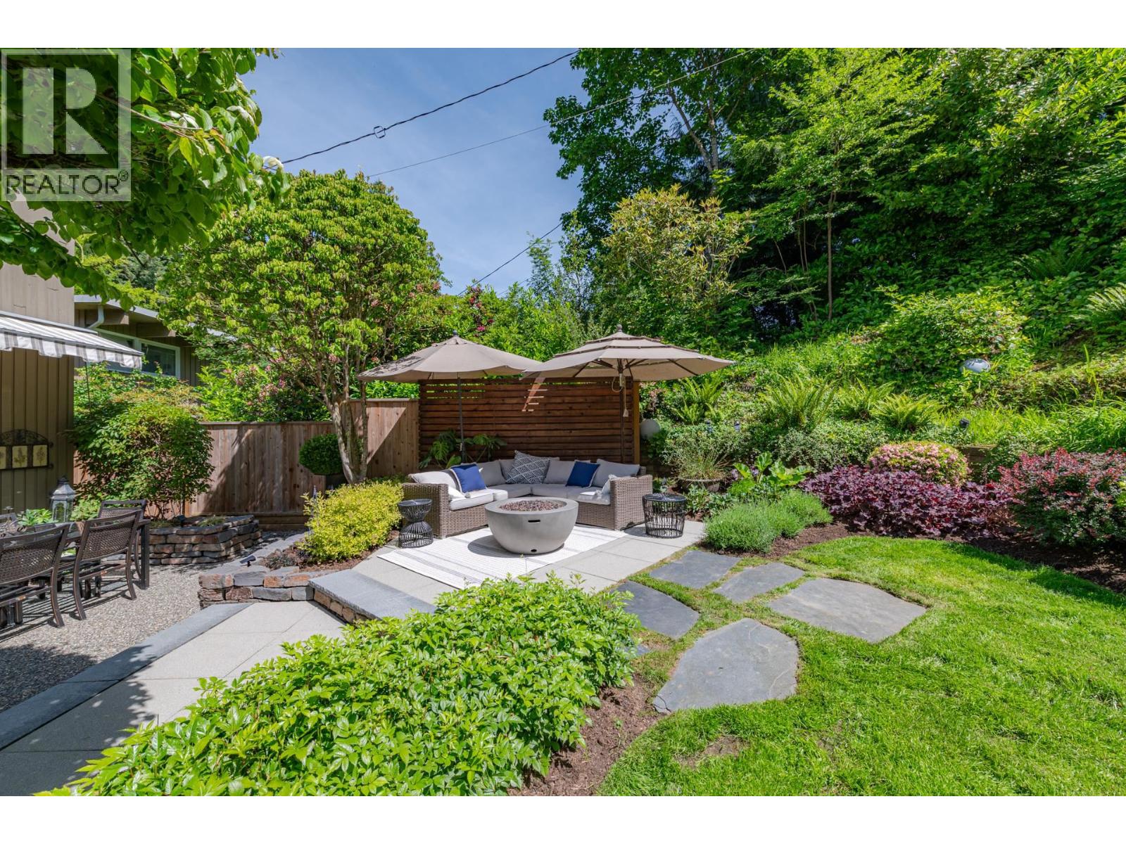 997 Canyon Boulevard, North Vancouver, British Columbia  V7R 2K2 - Photo 34 - R3056261