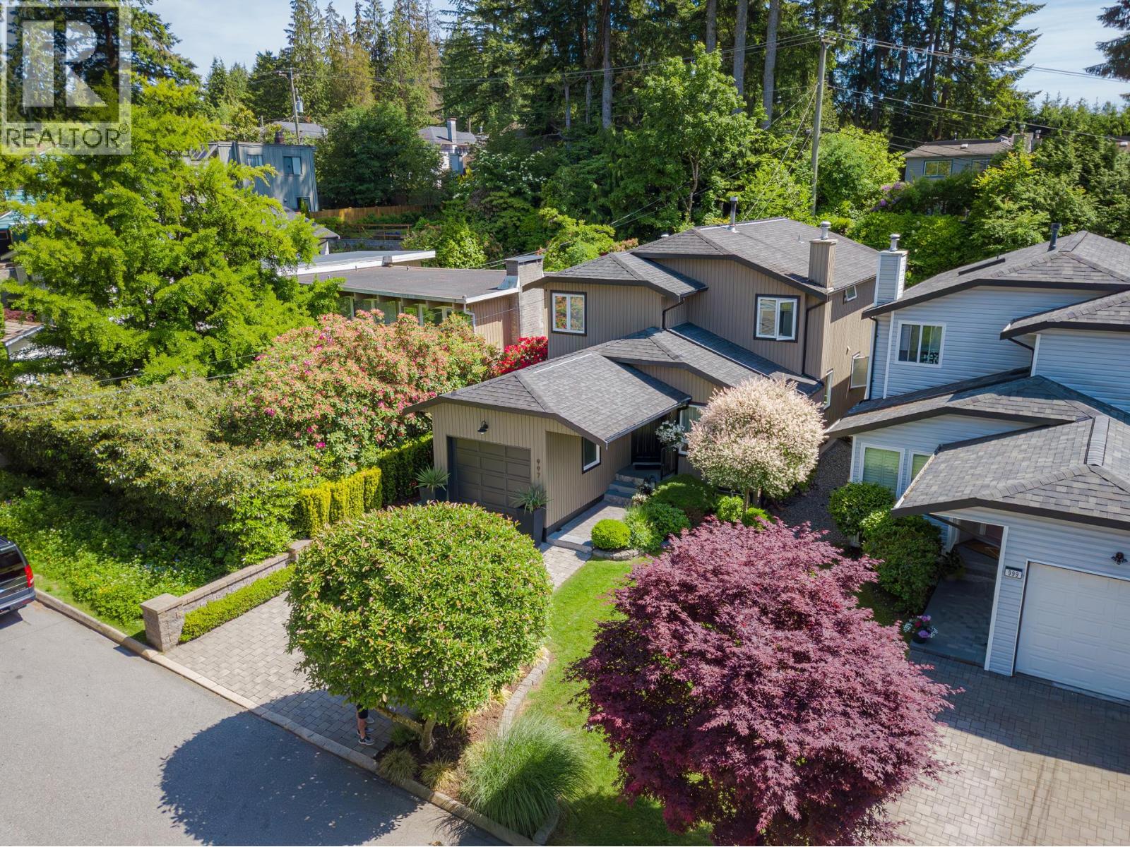 997 Canyon Boulevard, North Vancouver, British Columbia  V7R 2K2 - Photo 37 - R3056261