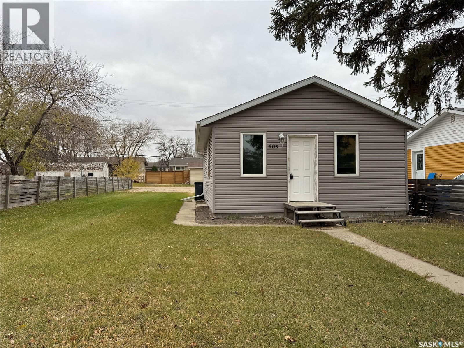 409 8th STREET E, Wynyard, Saskatchewan