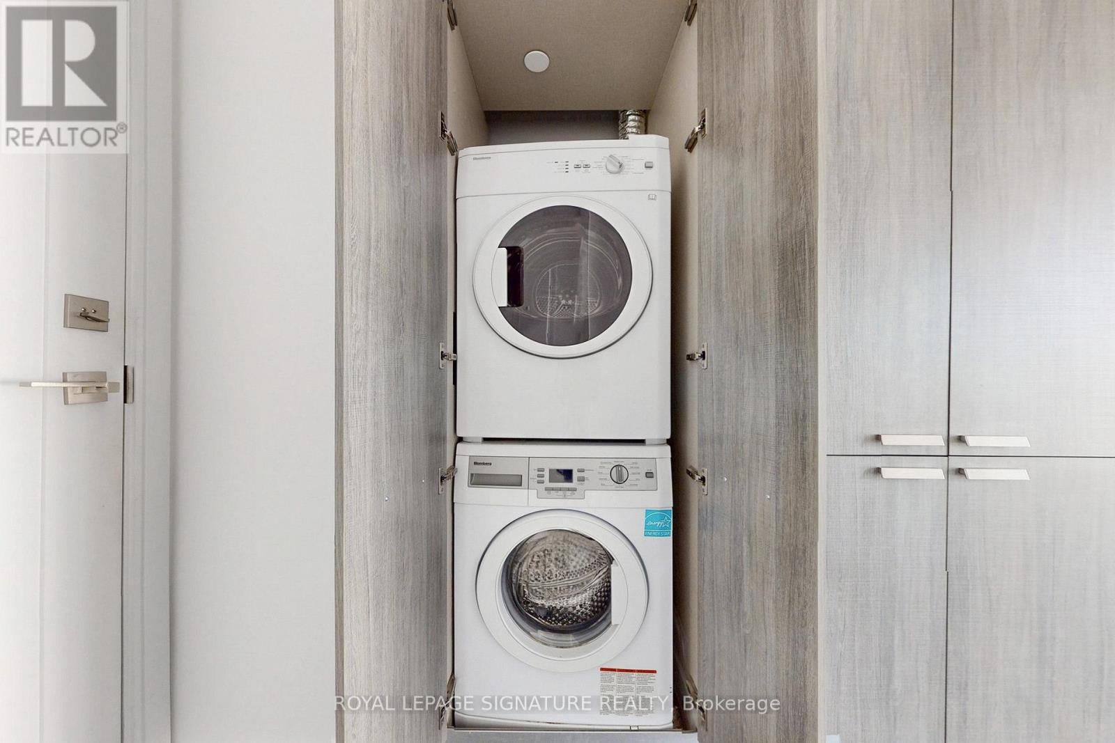 1901 - 50 Charles Street E, Toronto, Ontario  M4Y 0C3 - Photo 18 - C12494182