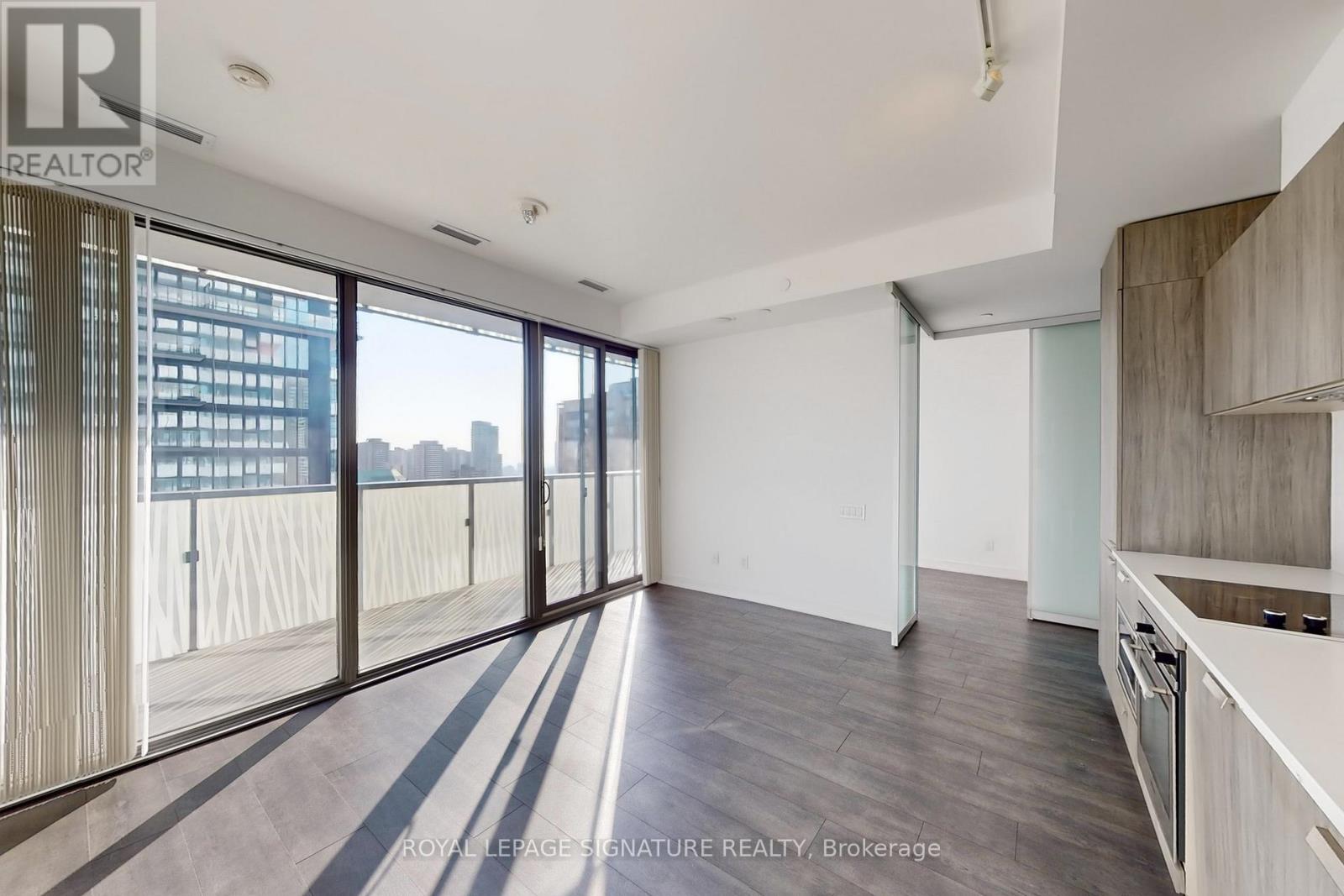 1901 - 50 Charles Street E, Toronto, Ontario  M4Y 0C3 - Photo 2 - C12494182