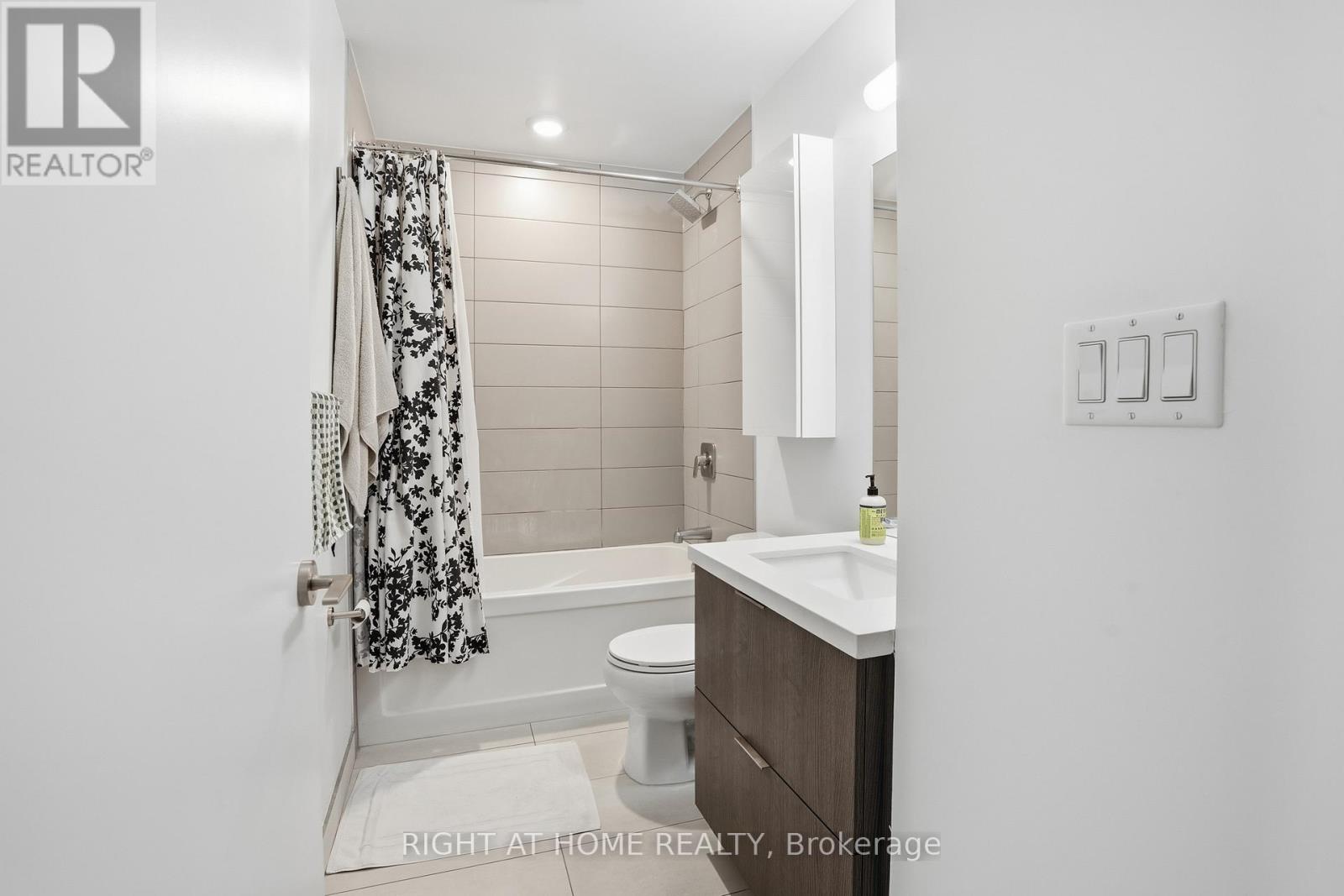 511 - 109 Ossington Avenue, Toronto, Ontario  M6J 0G1 - Photo 6 - C12494184