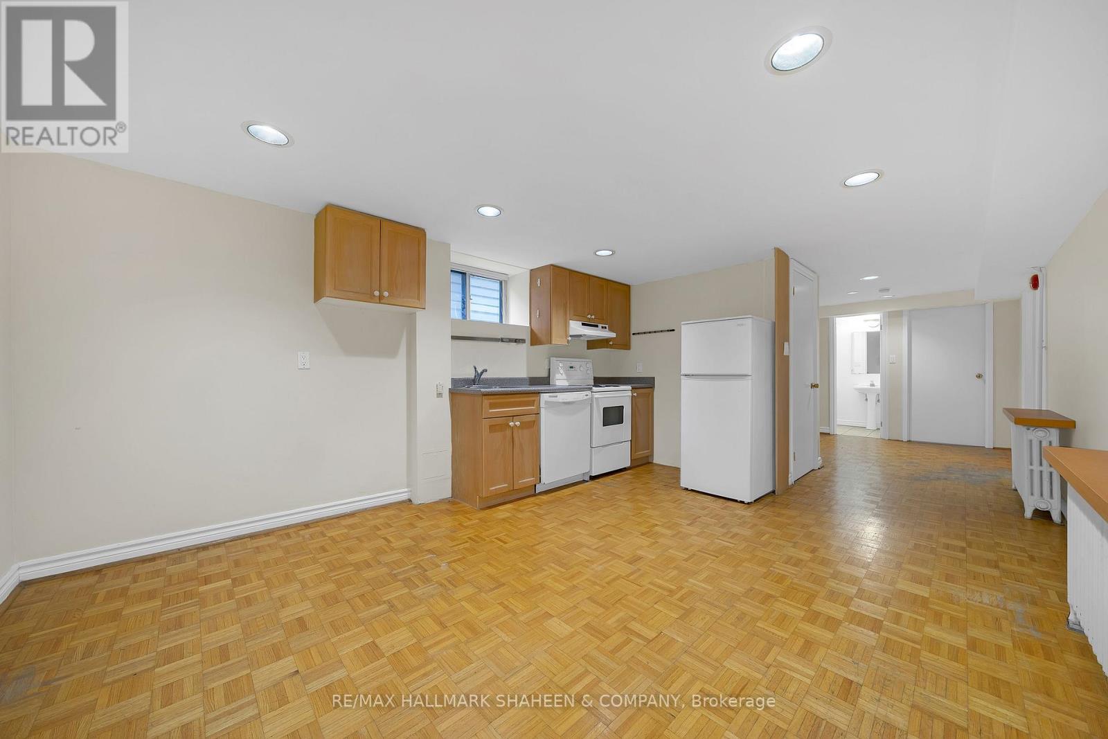 Bsmt - 12 Foxbar Road, Toronto, Ontario  M4V 2G6 - Photo 2 - C12494220