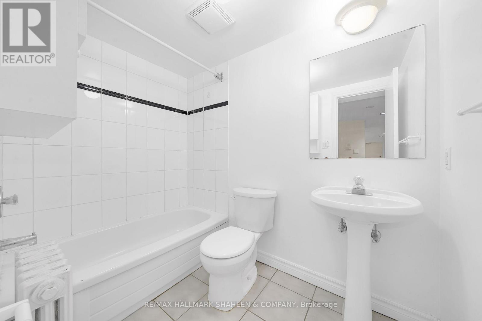 Bsmt - 12 Foxbar Road, Toronto, Ontario  M4V 2G6 - Photo 6 - C12494220