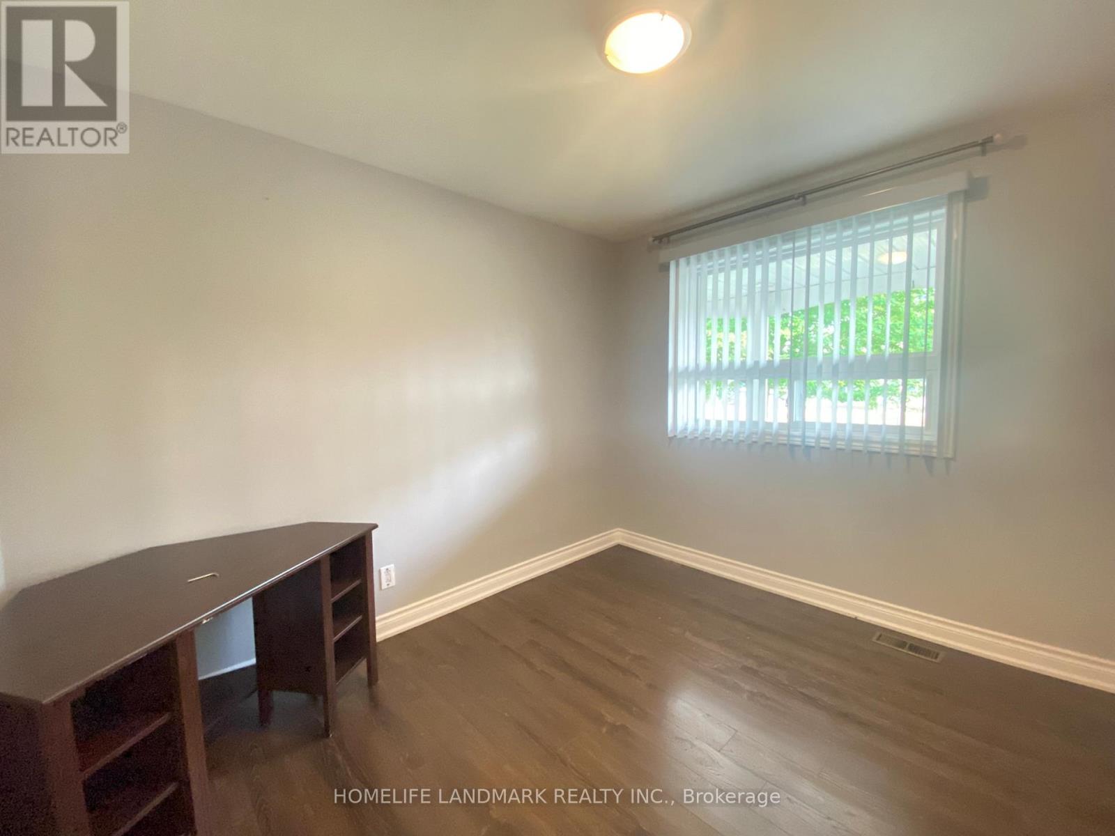 Upper - 156 Guildwood Parkway, Toronto, Ontario  M1E 1P4 - Photo 9 - E12494202