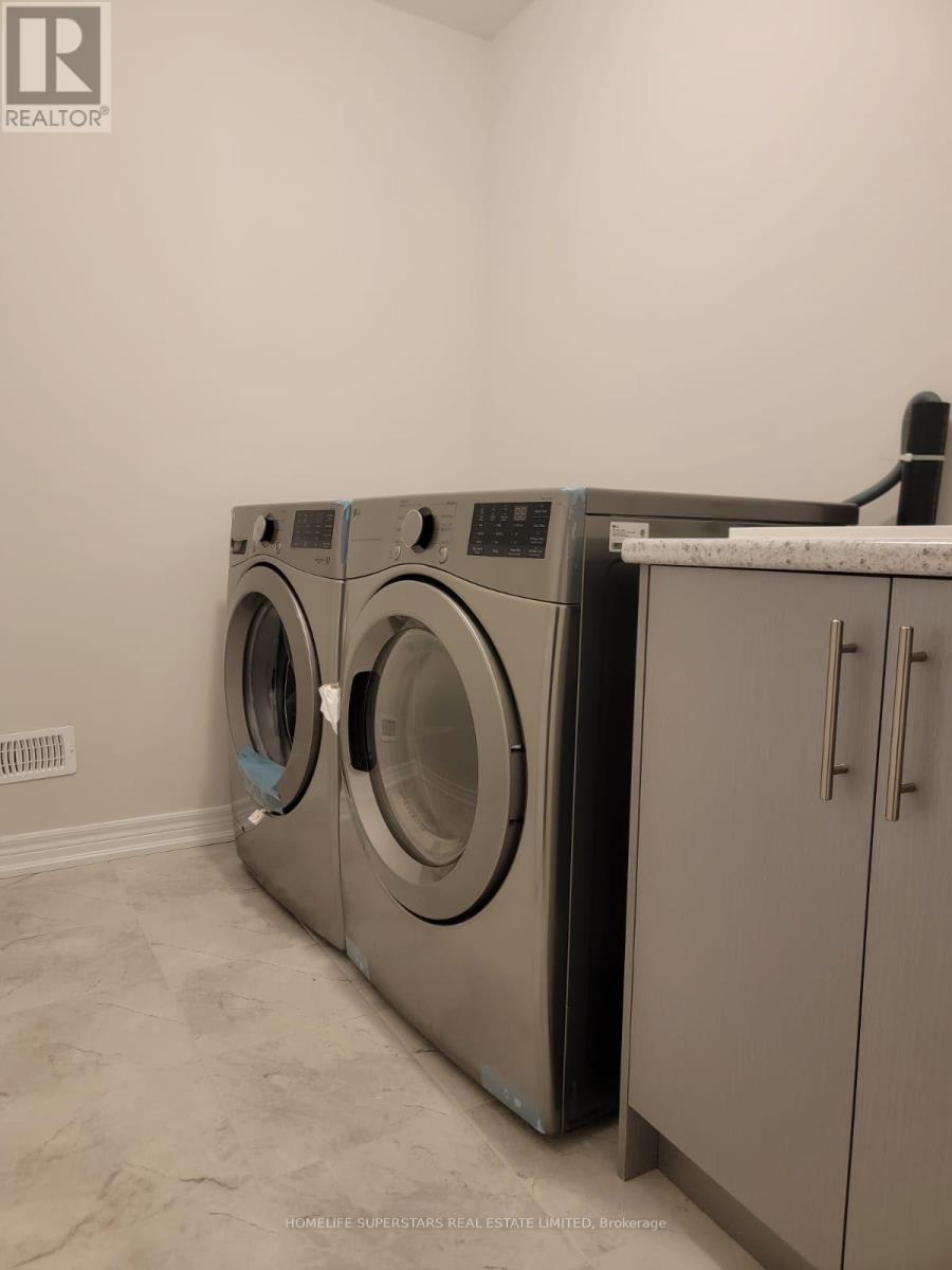 1486 Davis Loop W, Innisfil, Ontario  L0L 1W0 - Photo 12 - N12468180