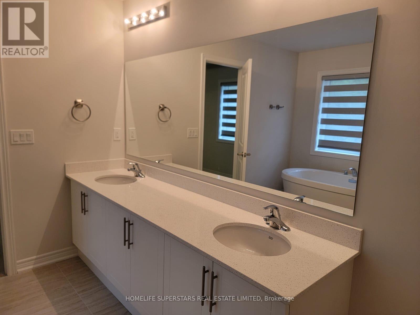 1486 Davis Loop W, Innisfil, Ontario  L0L 1W0 - Photo 14 - N12468180