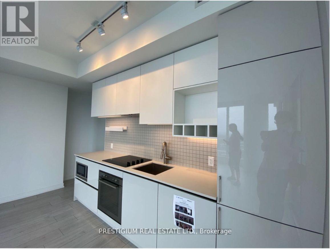 4206 - 950 Portage Parkway, Vaughan, Ontario  L4K 0J7 - Photo 4 - N12494170