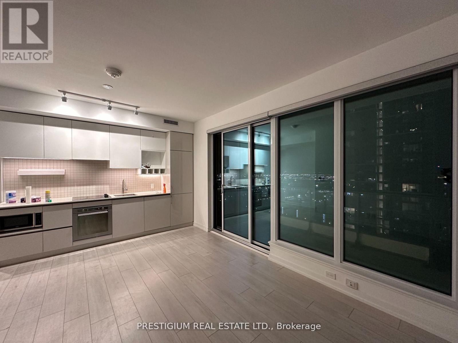 4206 - 950 Portage Parkway, Vaughan, Ontario  L4K 0J7 - Photo 9 - N12494170