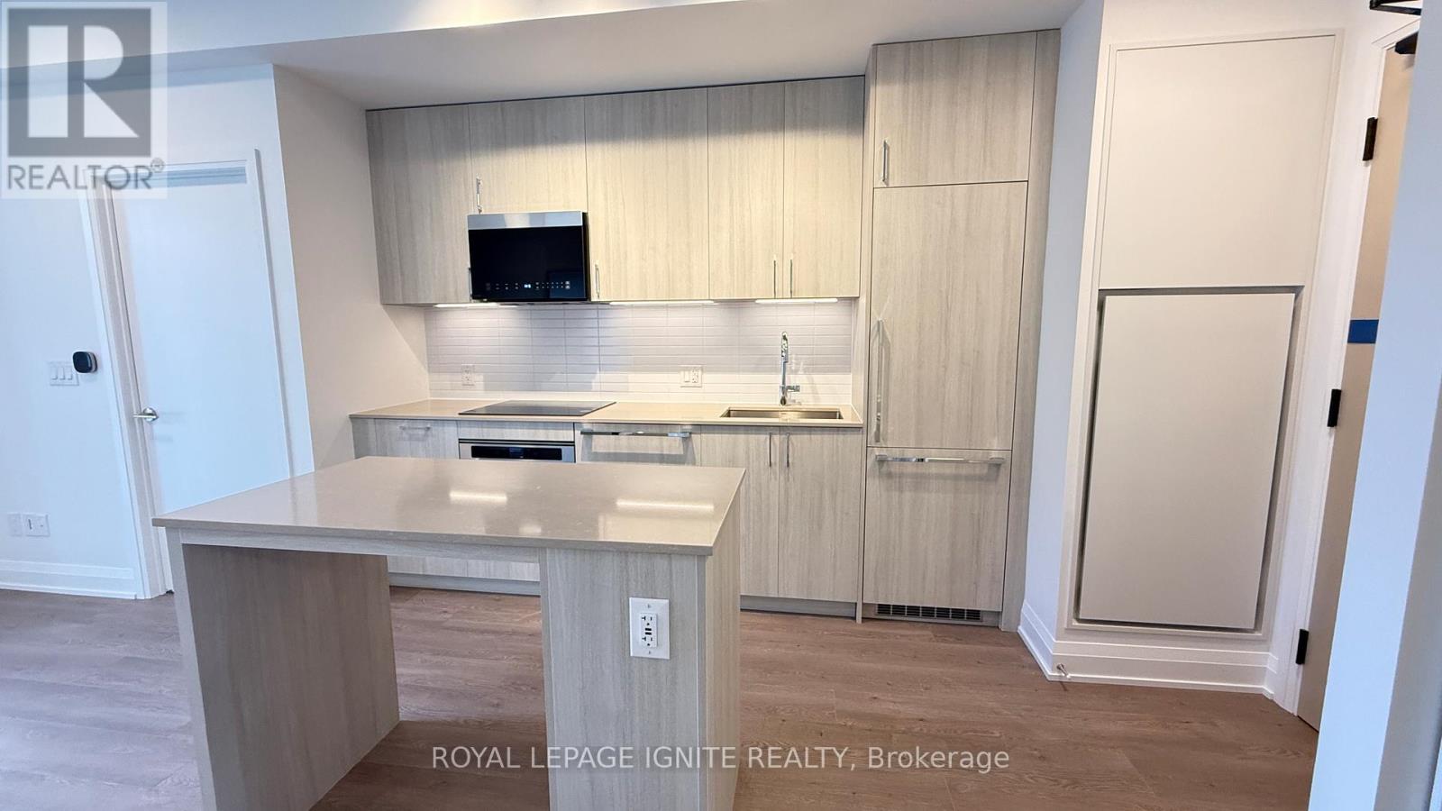 408 - 3250 Carding Mill Trail, Oakville, Ontario  L6M 1L3 - Photo 2 - W12494172