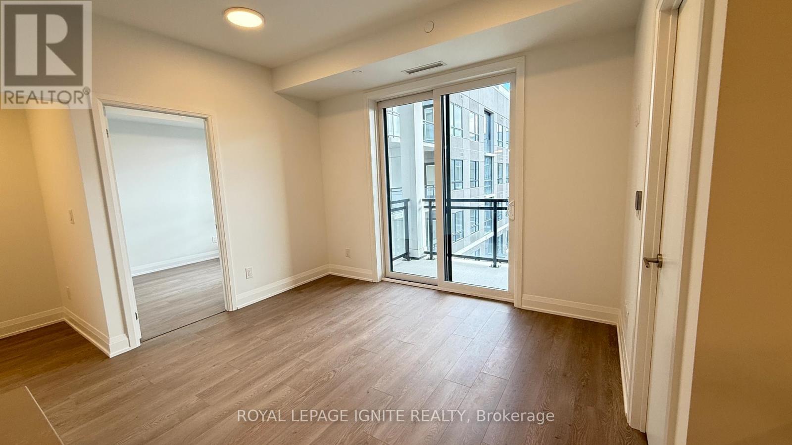 408 - 3250 Carding Mill Trail, Oakville, Ontario  L6M 1L3 - Photo 5 - W12494172