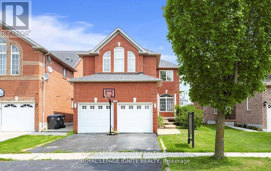 3106 Baytree Court, Mississauga, Ontario  L5N 7N9 - Photo 2 - W12494176