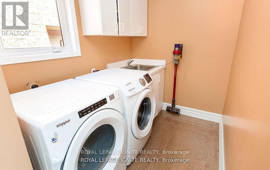 3106 Baytree Court, Mississauga, Ontario  L5N 7N9 - Photo 20 - W12494176