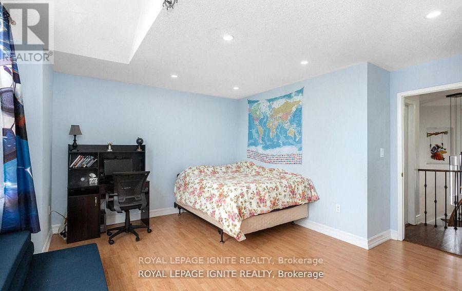 3106 Baytree Court, Mississauga, Ontario  L5N 7N9 - Photo 32 - W12494176