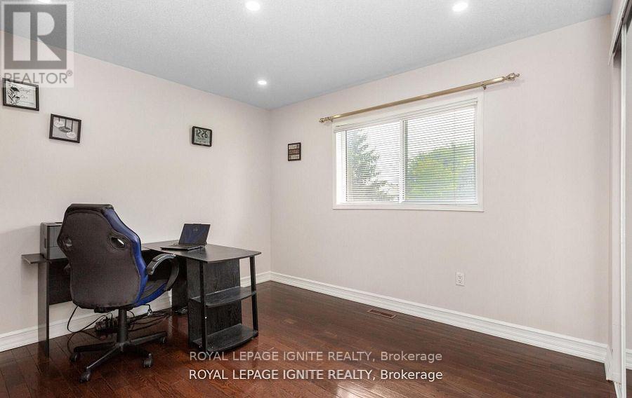 3106 Baytree Court, Mississauga, Ontario  L5N 7N9 - Photo 37 - W12494176