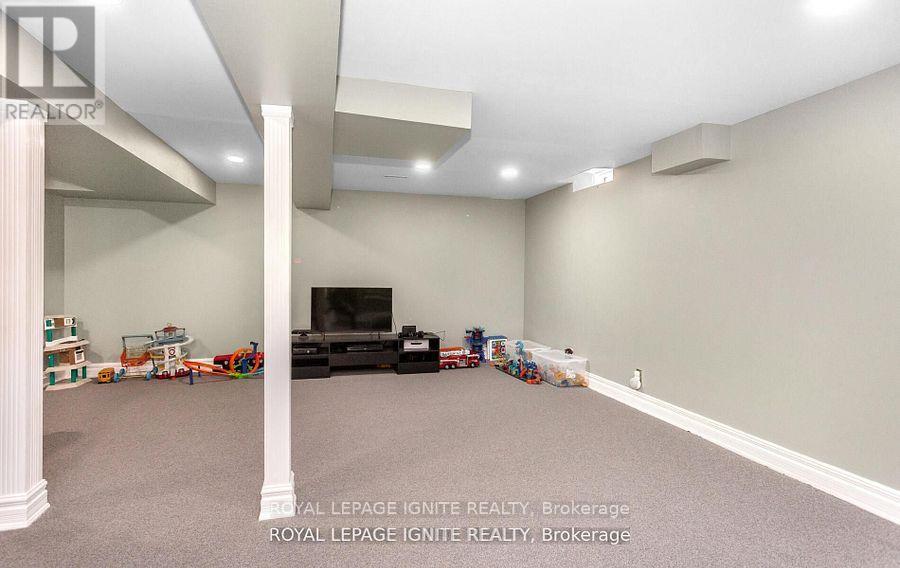 3106 Baytree Court, Mississauga, Ontario  L5N 7N9 - Photo 43 - W12494176