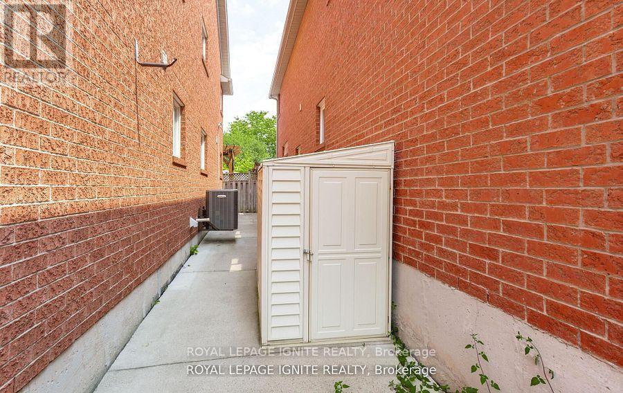 3106 Baytree Court, Mississauga, Ontario  L5N 7N9 - Photo 46 - W12494176