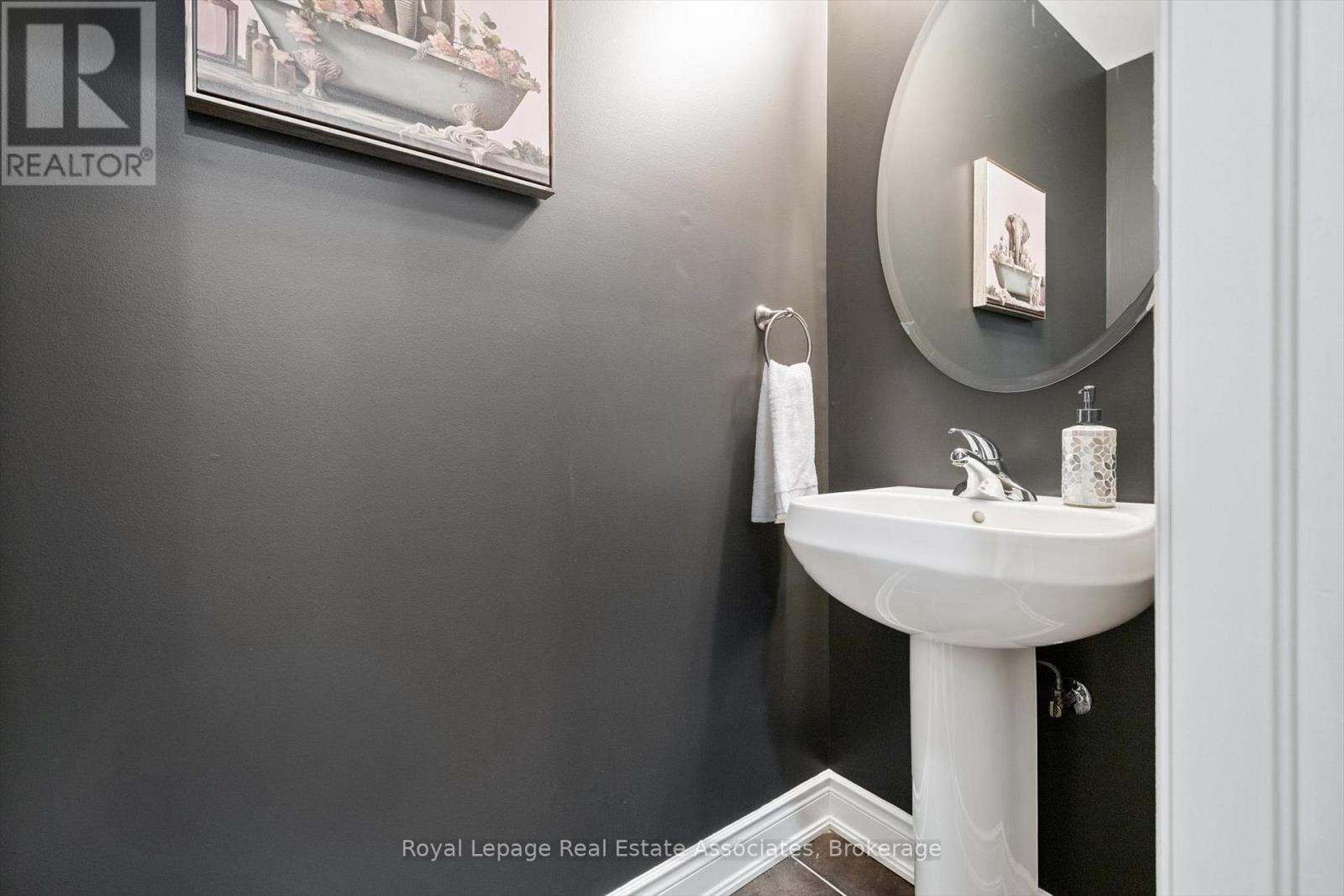 3335 Whilabout Terrace, Oakville, Ontario  L6L 0A8 - Photo 20 - W12494186