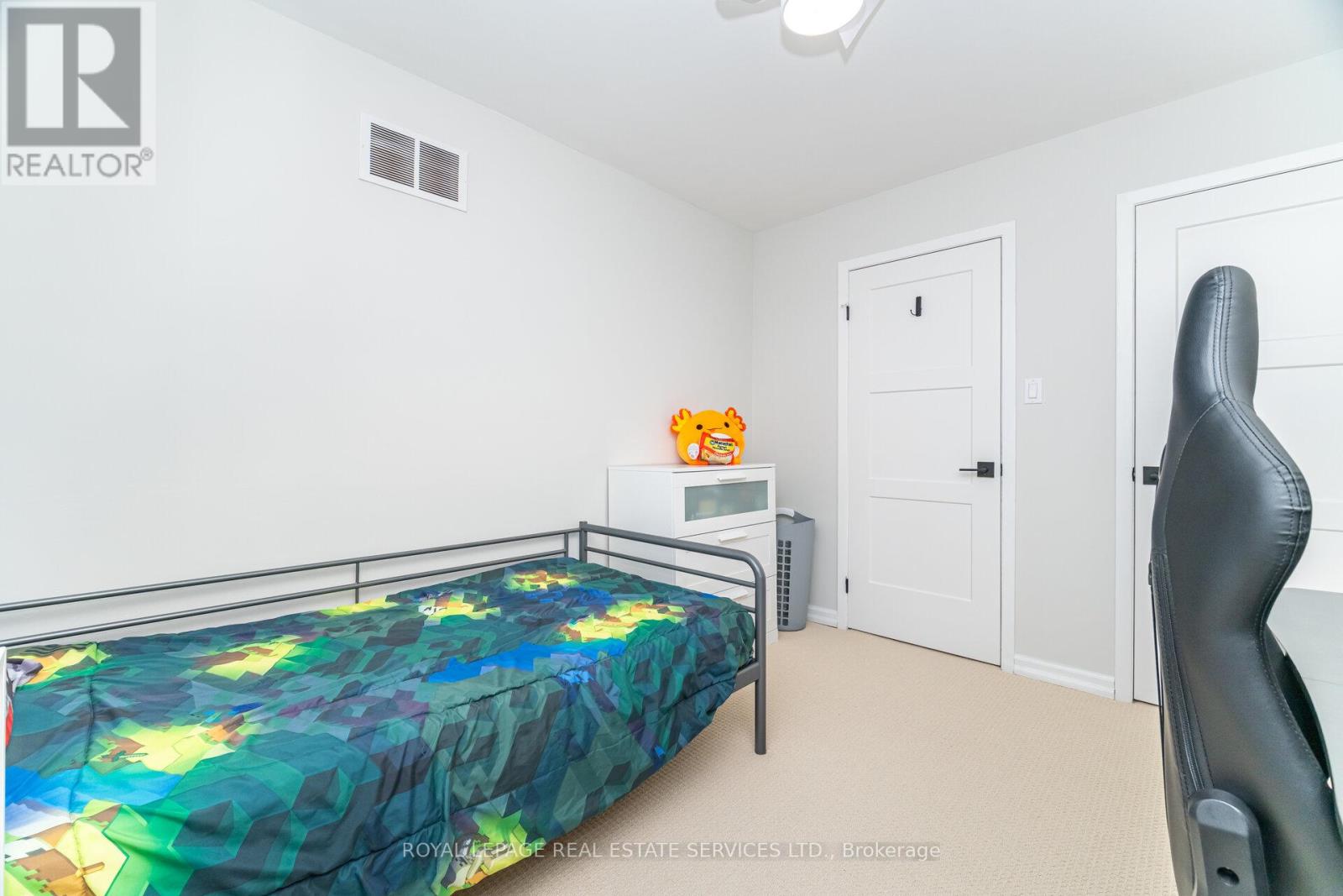 2615 Benedet Drive, Mississauga, Ontario  L5J 4H6 - Photo 28 - W12494198